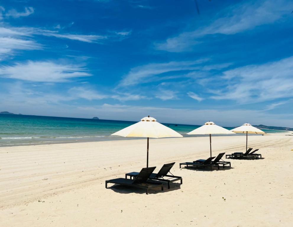 Sea view villa in Wyndham Garden Cam Ranh photo