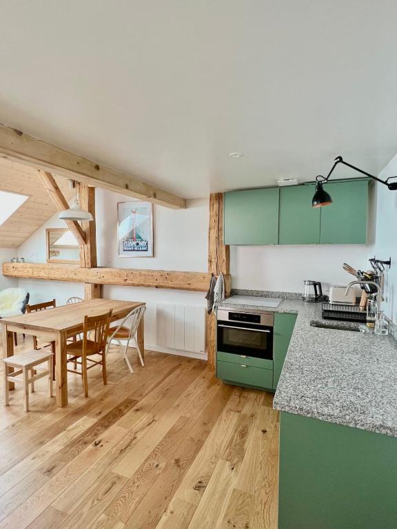 Triplex In The Heart Of Chamonix - 4