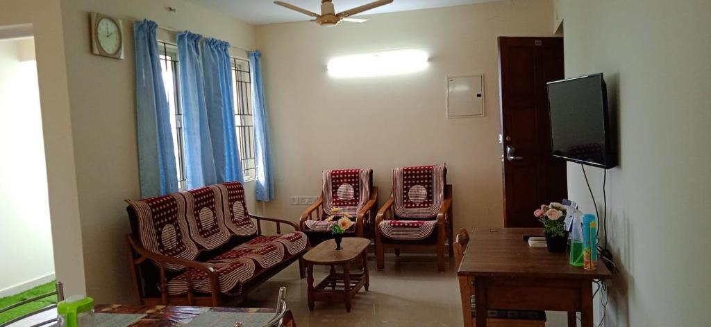 Sea Breeze Homestay, Menamkulam Near Kazhakkuttam — Hotel in Thiruvananthapuram