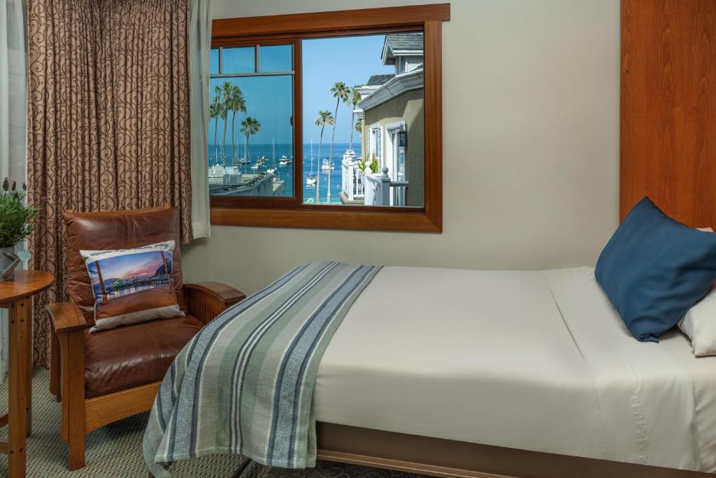 The Avalon Hotel in Catalina Island photo
