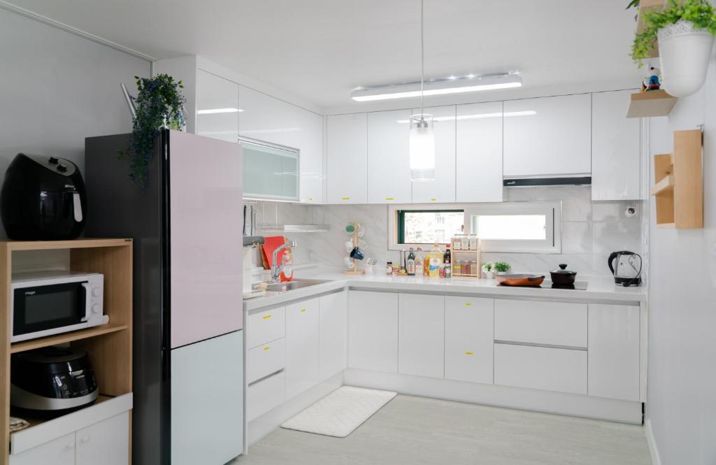 Myeongdong / Seoul STN 4min for family group Myeongdong / Seoul STN 4min for family group