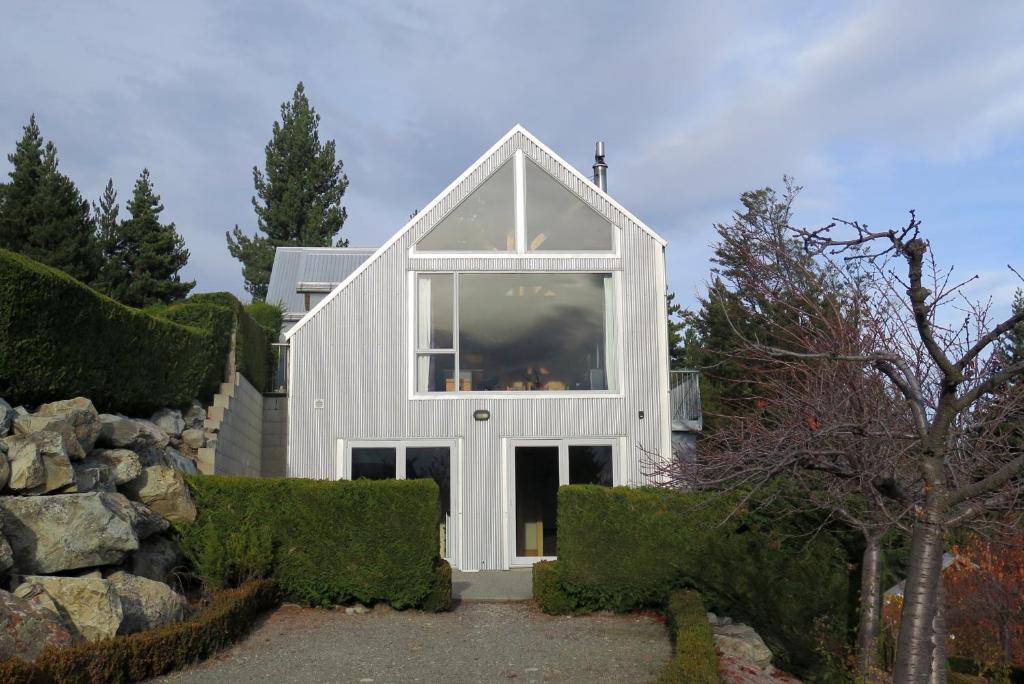 Highview - Lake Tekapo, Lake Tekapo