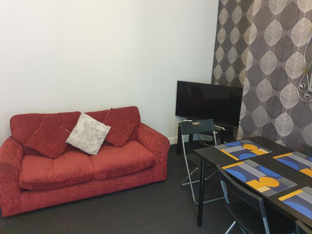 Gateshead's Amethyst 3 Bedroom Apt, Sleeps 6 Guests photo