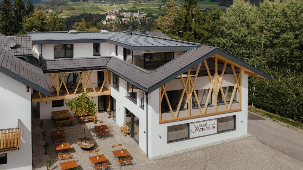 Plattnerhof Viums - Quiet family farm Apartments near Brixen - 4