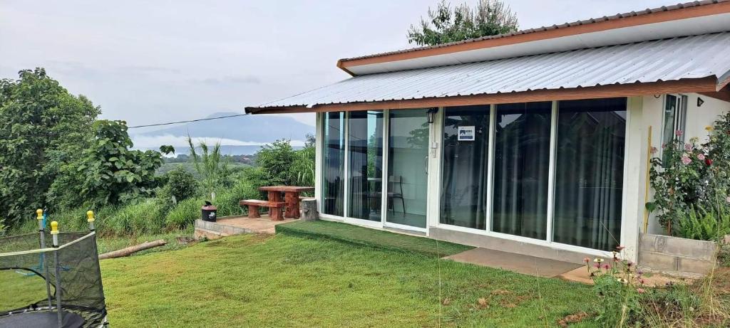 ทัศนียภาพภายนอกโรงแรม