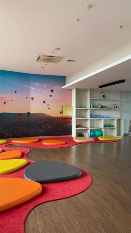 Time suite- Bizloft Karawaci photo
