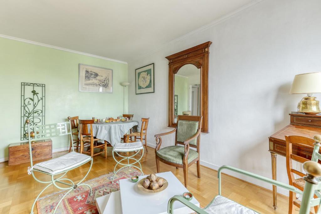 Large and Bright 2 Bdrs Flat with View - Paris 20 - 2