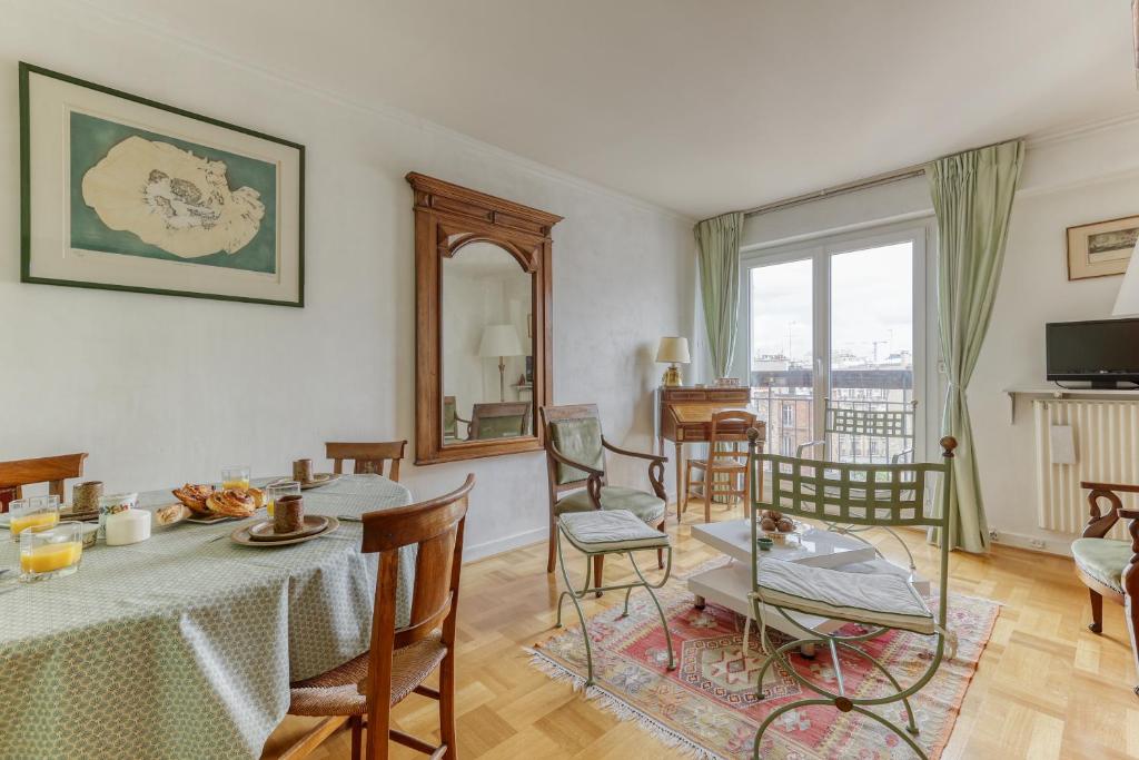 Large and Bright 2 Bdrs Flat with View - Paris 20 - 4