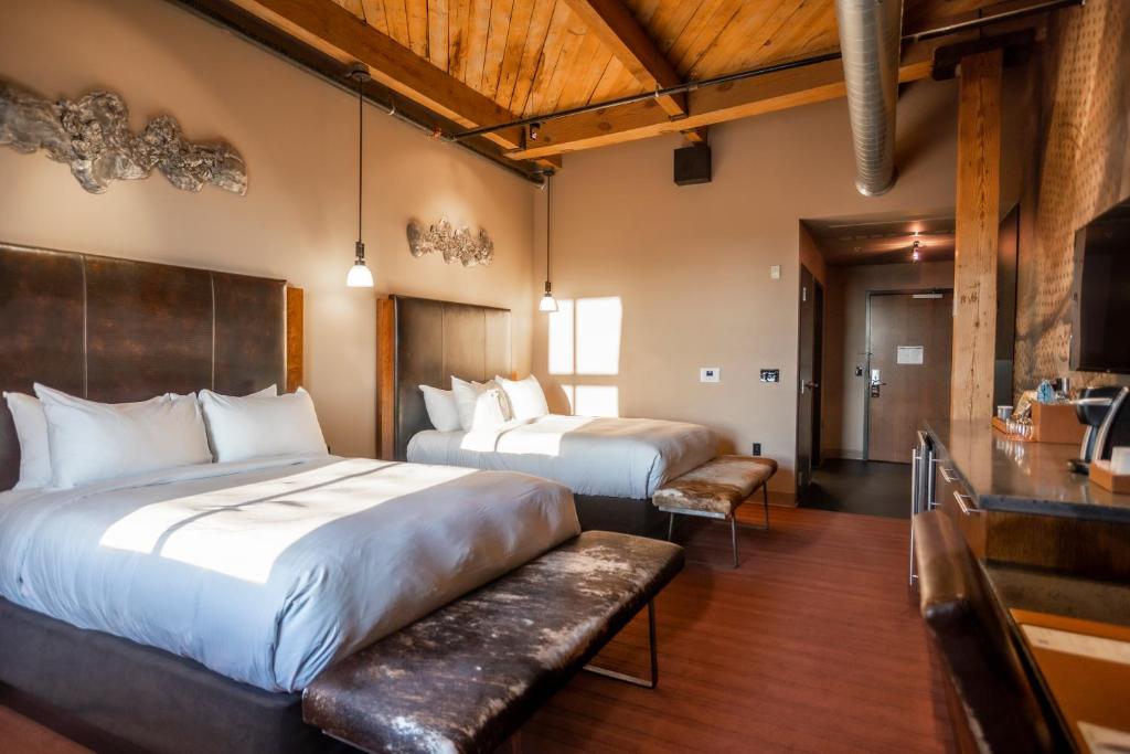The Iron Horse Hotel photo
