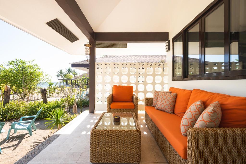 เวอร์จิ้น บีช รีสอร์ท (Virgin Beach Resort)