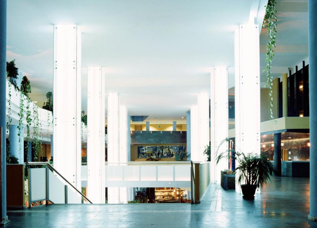Advise Hotels Reina — Hotel building in Vera, Andalusia