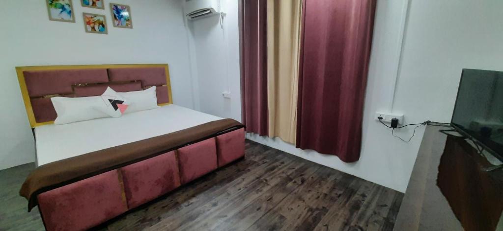 THE PALM SUITES , Incredible North East Tourism , Couples & Family photo