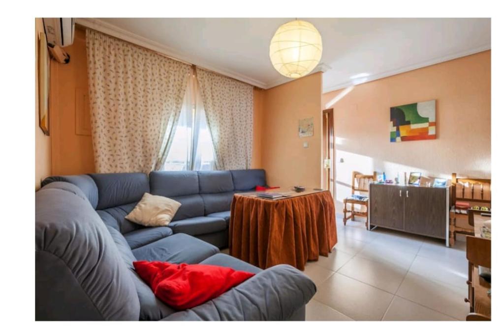 PISO CON BUENA RED WIFFI FIBRA ÓPTICA Alquiler de habitaciones - 2