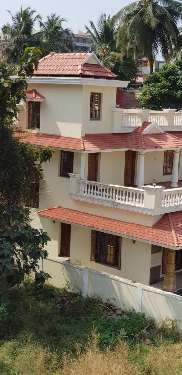 Sri Krishna Palace — Hotel in Mangalore