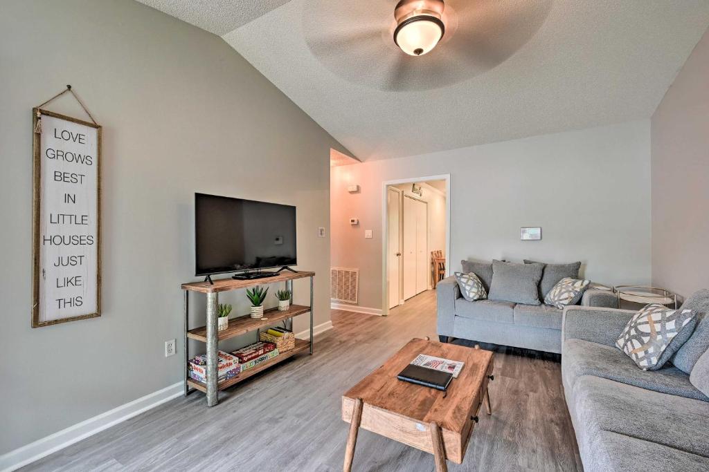 Lovely High Point Abode about 2 Mi to University!, High Point