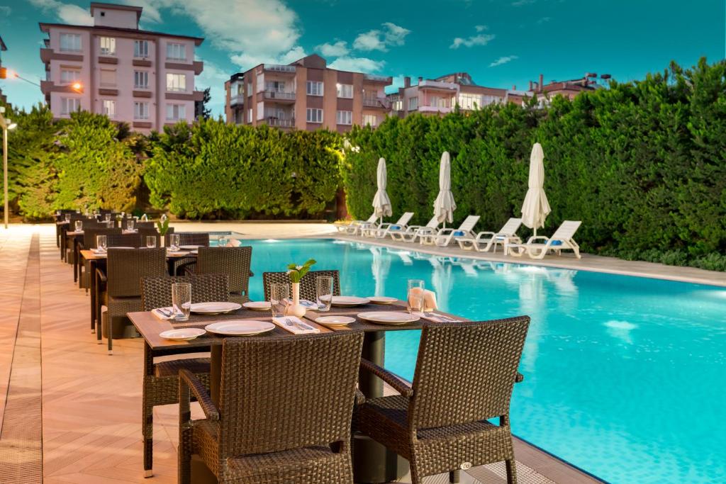 スイミングプール