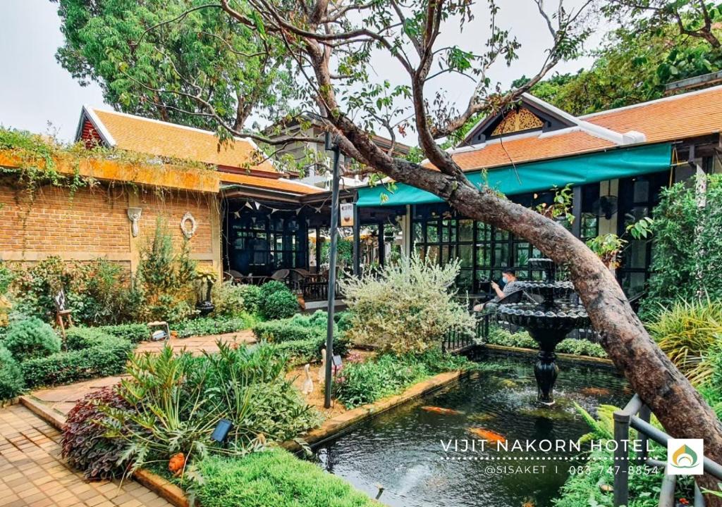ทัศนียภาพภายนอกโรงแรม