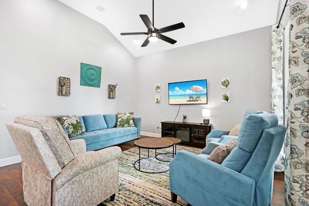 Comal Cottage, Canyon Lake