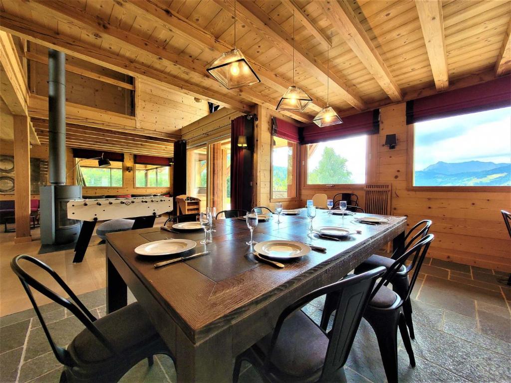 Chalet de prestige, proche des pistes aux Gets - 3