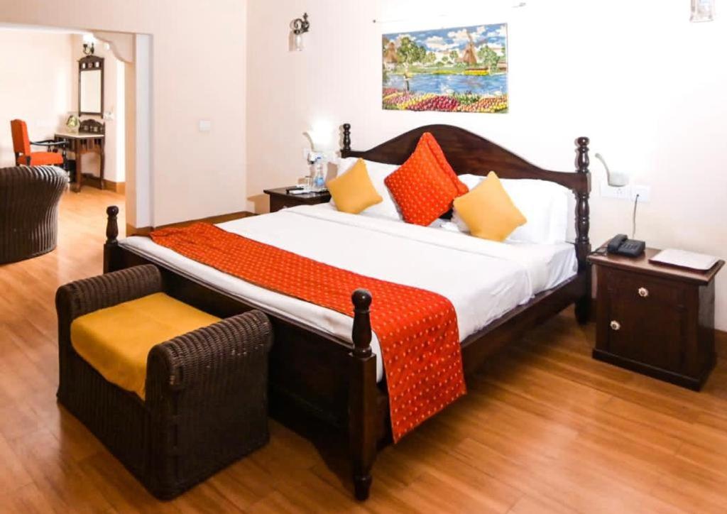 シングラウリ パレス ヘリテージ ホテル ワイダン (Singrauli Palace Heritage Hotel Waidhan)