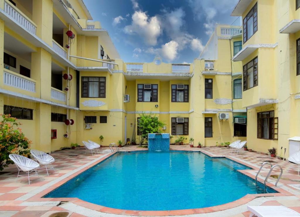 シングラウリ パレス ヘリテージ ホテル ワイダン (Singrauli Palace Heritage Hotel Waidhan)