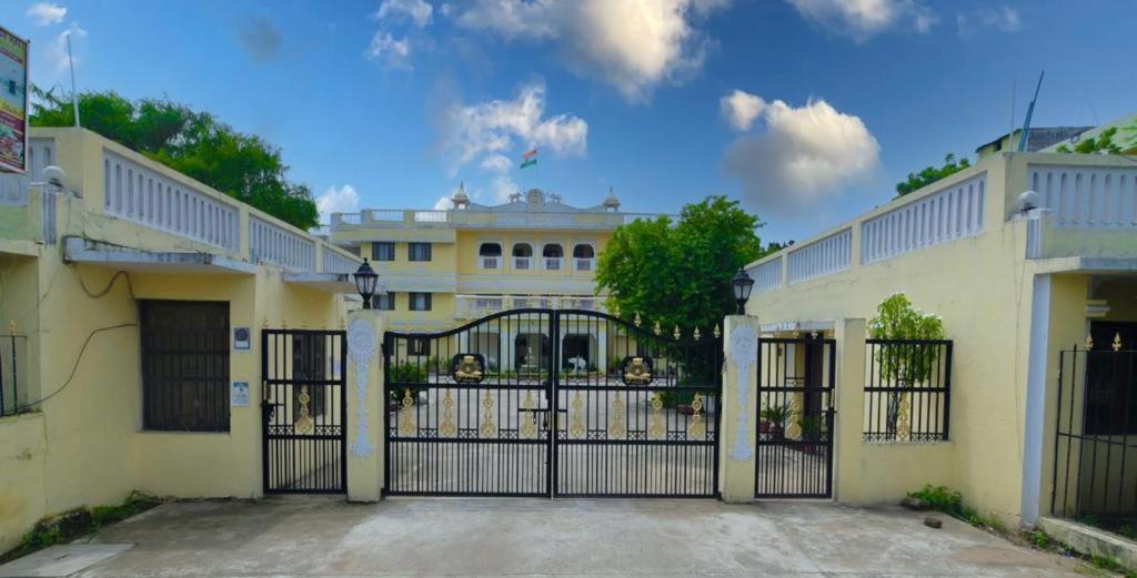 Singrauli Palace Heritage Hotel Waidhan photo