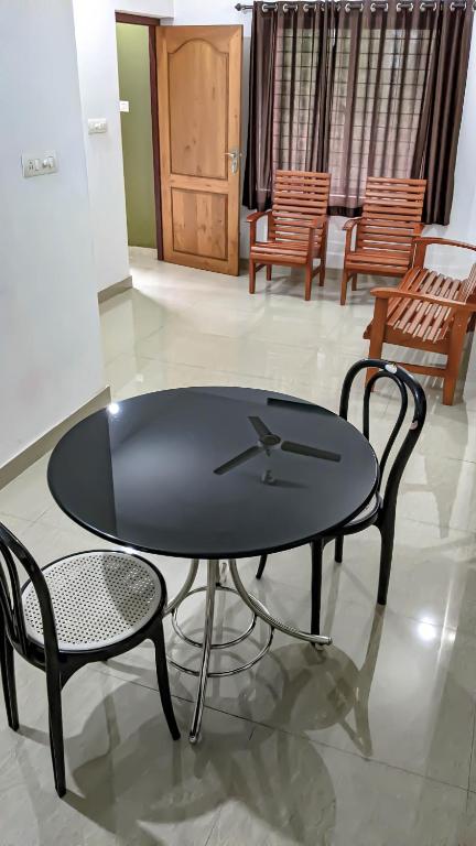 Shangri-laa hotel apartments photo