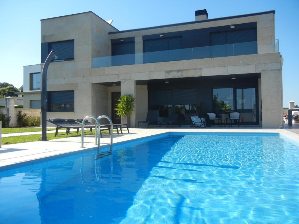 Chalet de diseño moderno en Sanxenxo - 1