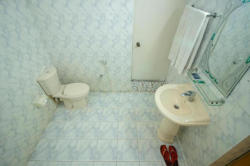 Gulshan Place 65 photo