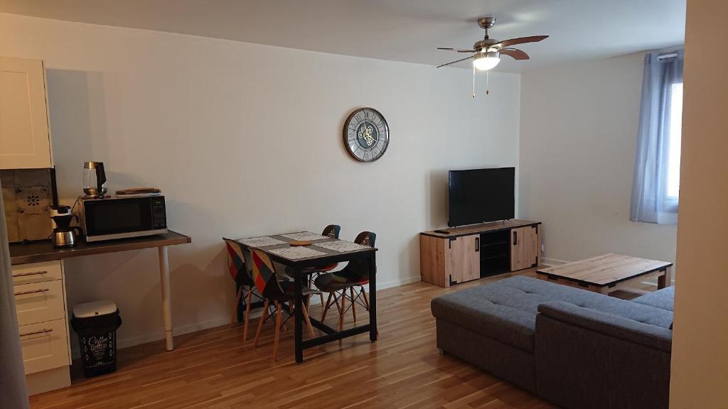 Appartement T2 45 M2 Meublé 3 étoiles tout confort hyper centre de Dax - 3