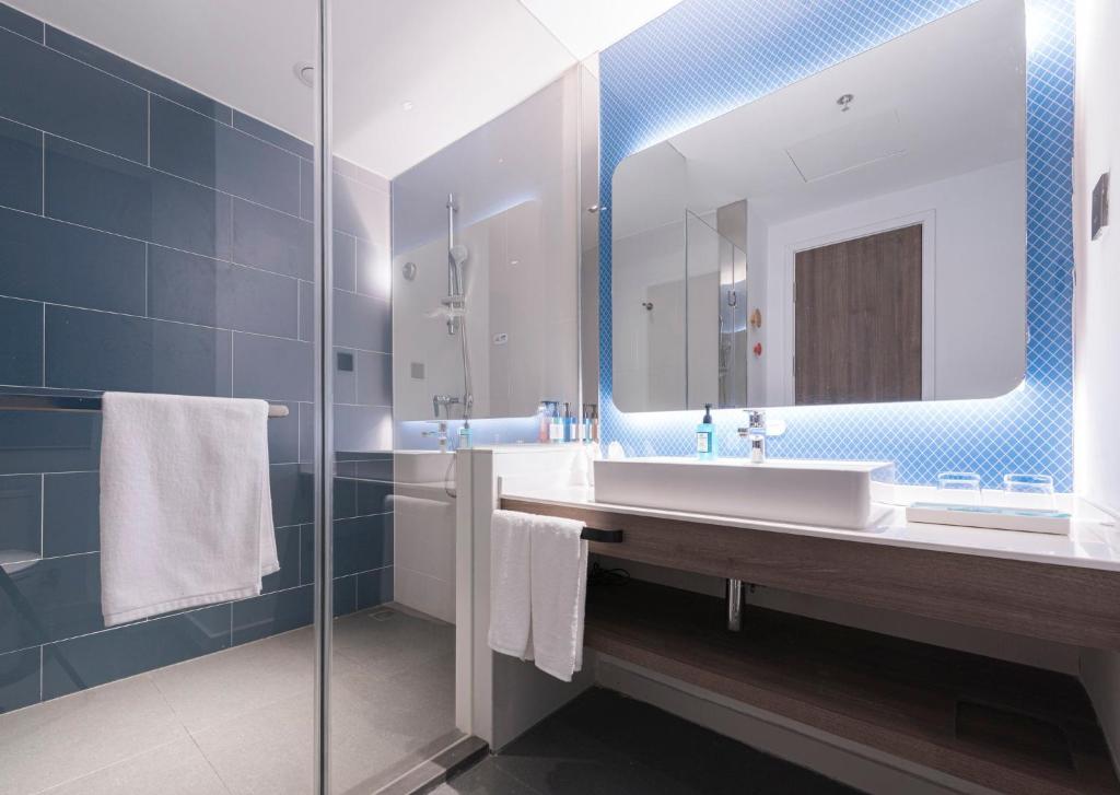 Holiday Inn Express Dengfeng Songshan photo