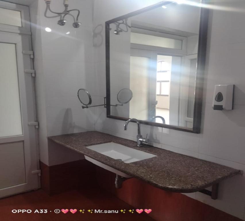 Z Hotel photo