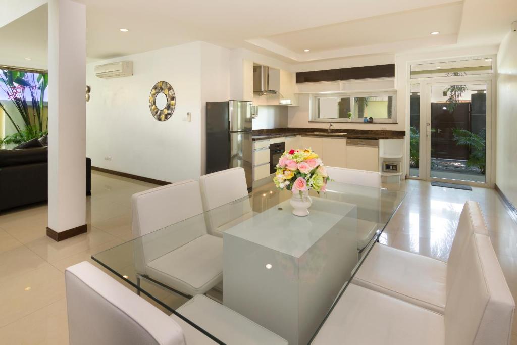 Facilities, Tropicana Pool Villa in Pattaya