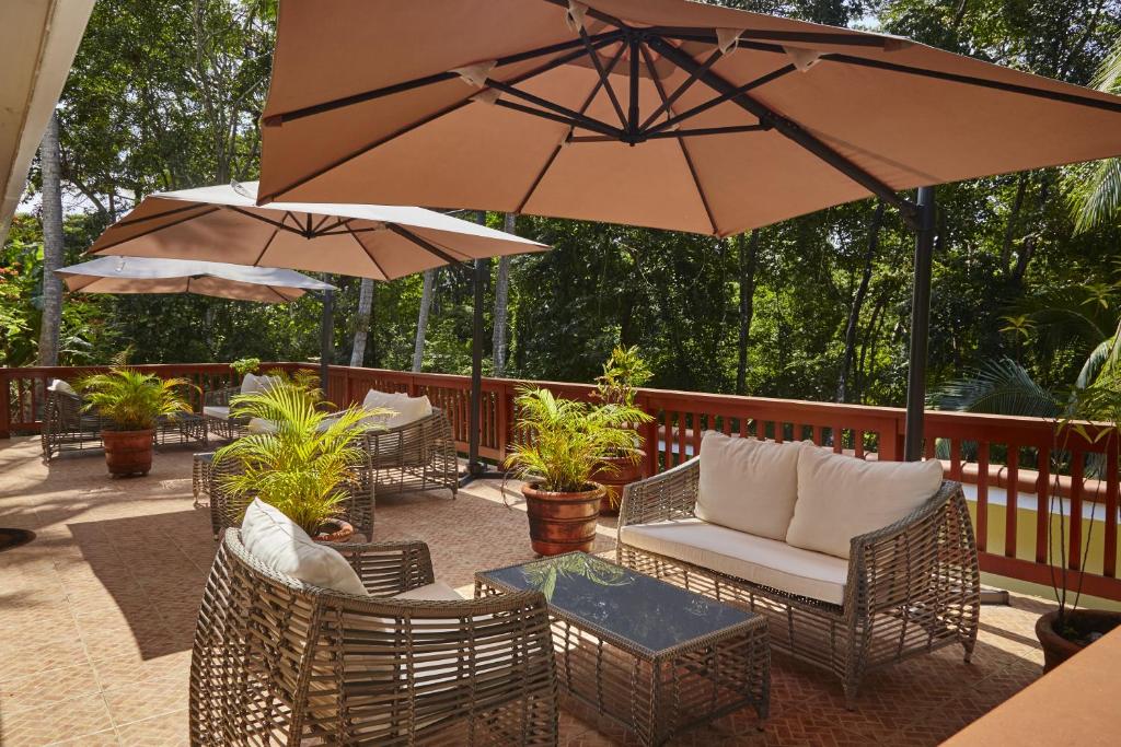 Contadora Island Inn photo