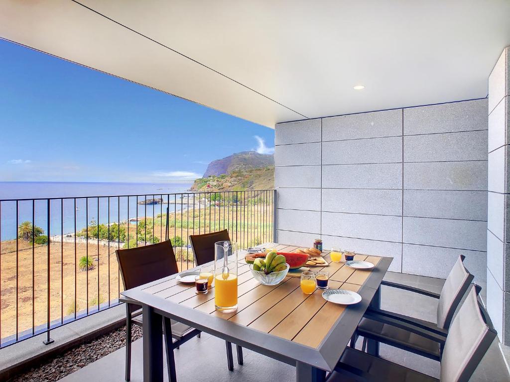 The Best Sea View Apartment by LovelyStay, Funchal