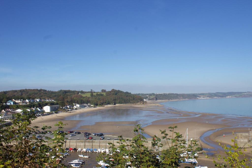Beach house with sea views over Saundersfoot Bay, Saundersfoot