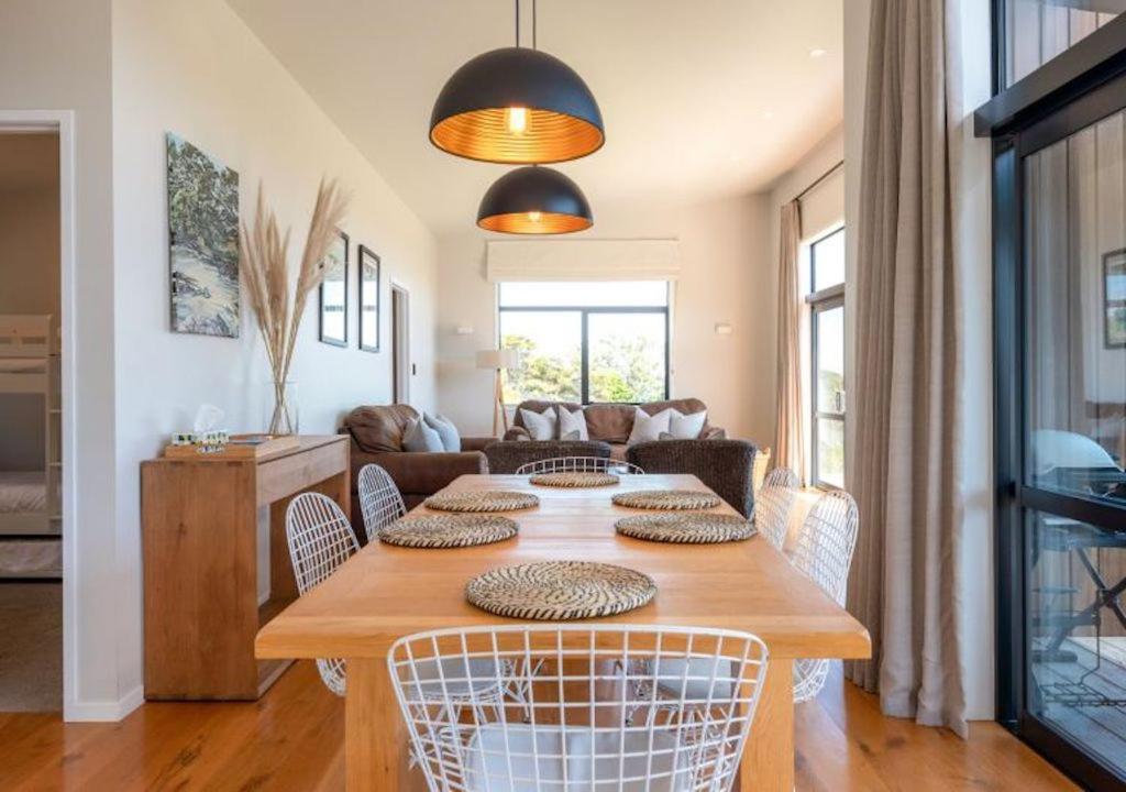 The Cottage at Te Whau Retreat photo