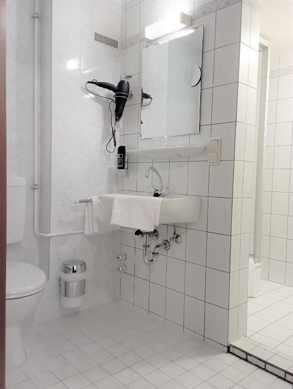 Hotel-Restaurant-Krone photo