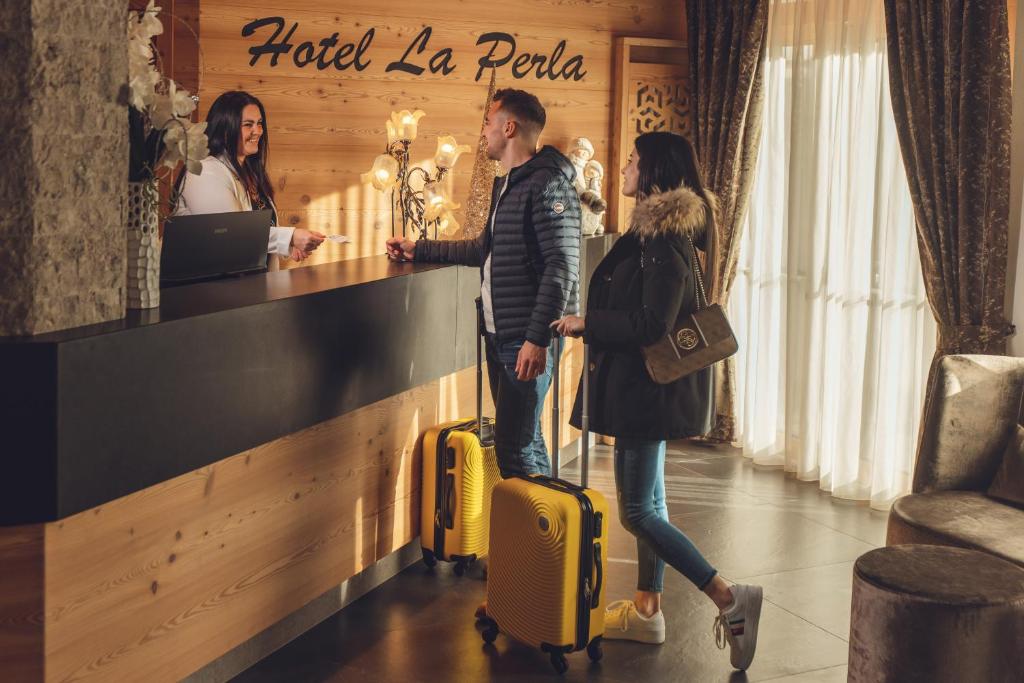 Hotel La Perla - 3