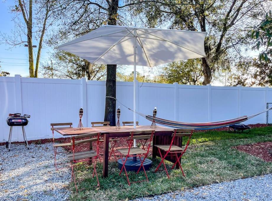 Cozy Family Getaway 12 minutes from Legoland