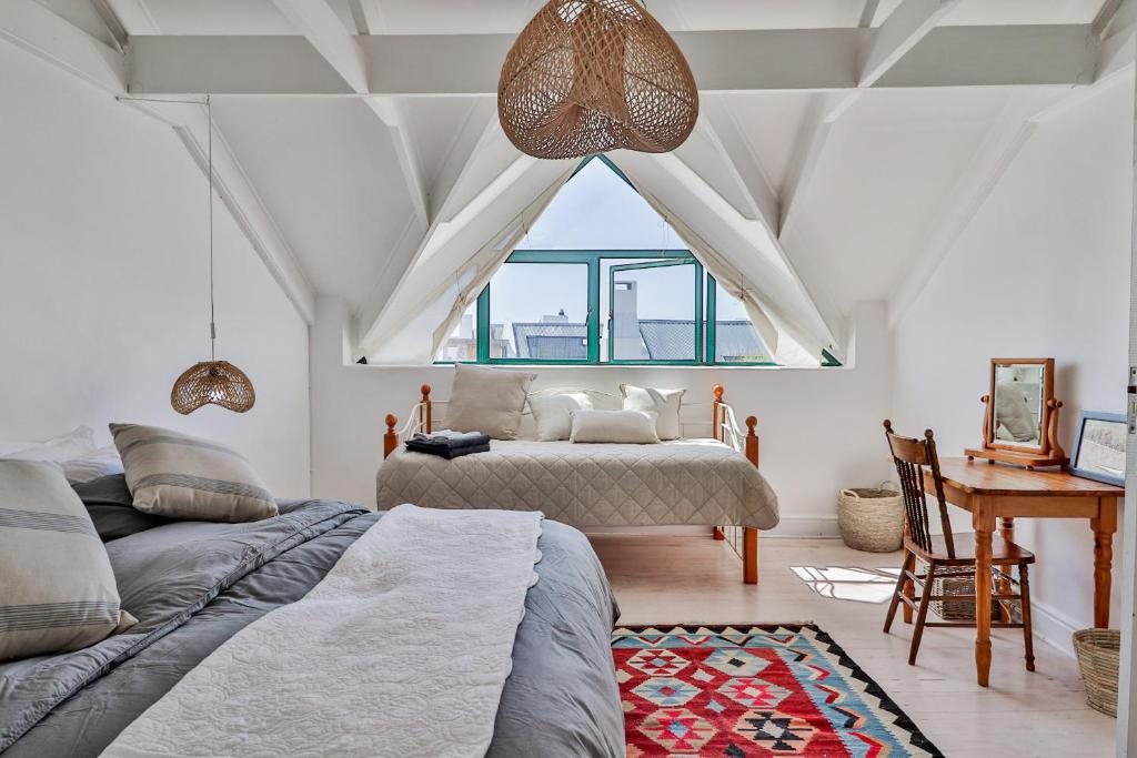 DE VISSCHUUR, Paternoster