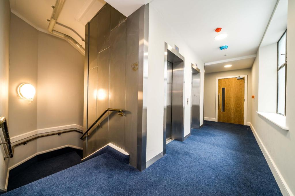 Equitable Hotel photo