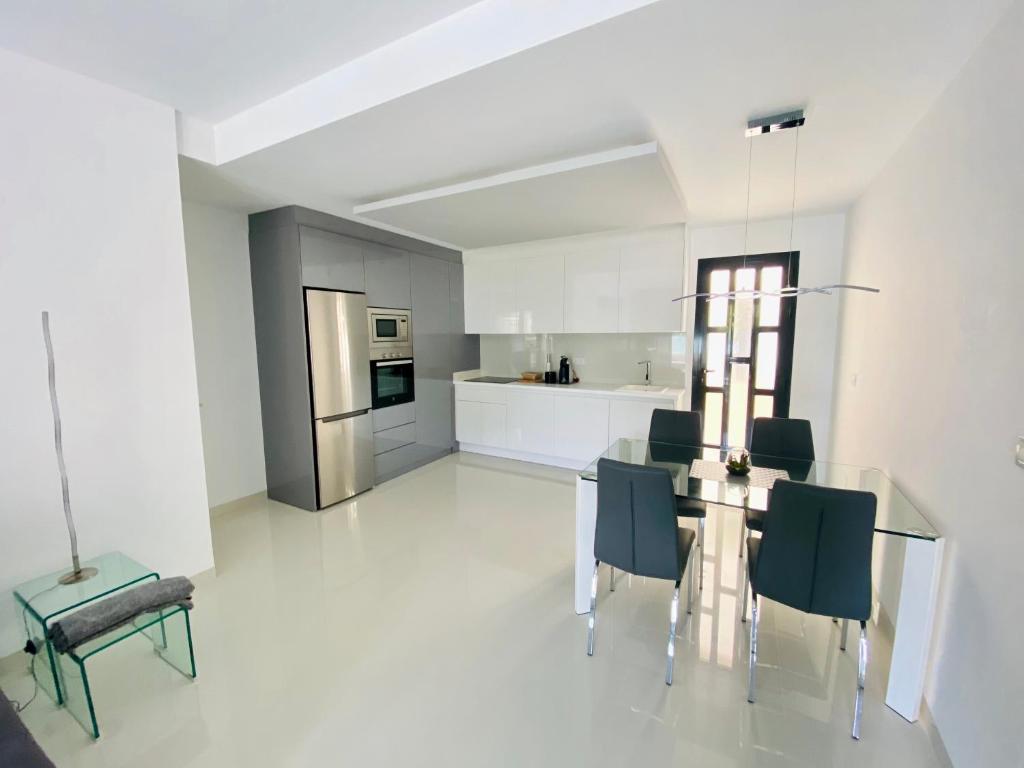 Royal Beach 607 - 4