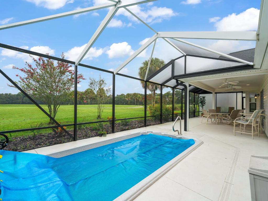 Private Pool on Golf Course in The Village of Belvedere