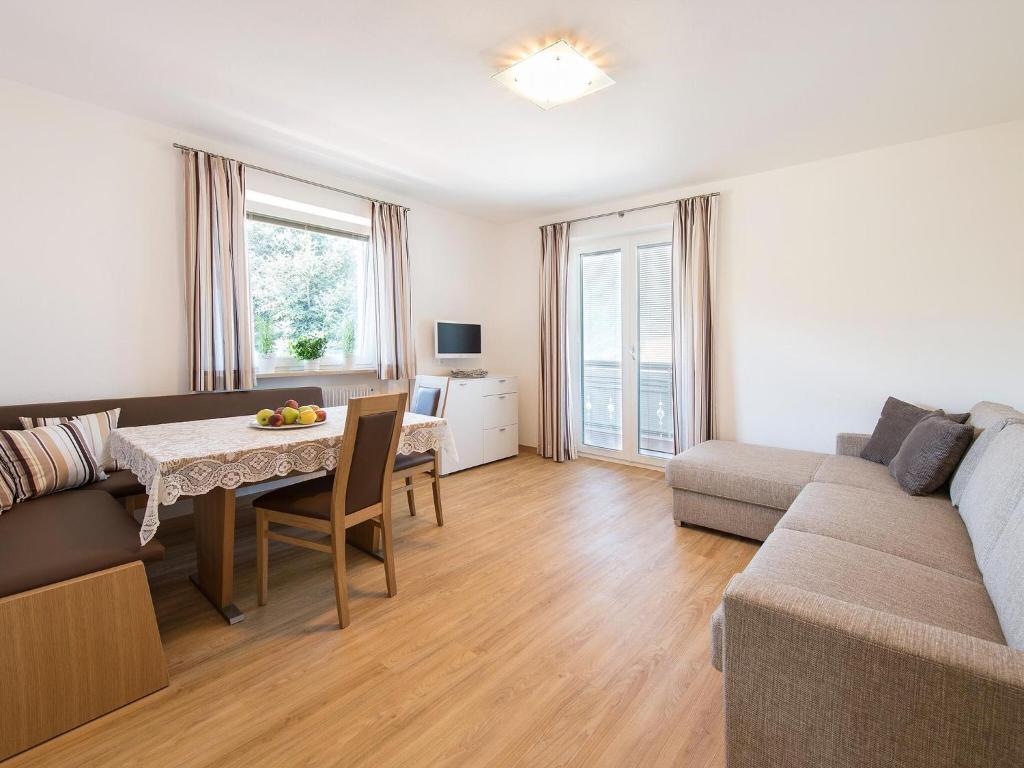 Apartment in Dorf Tirol near Spronser Lakes - 5