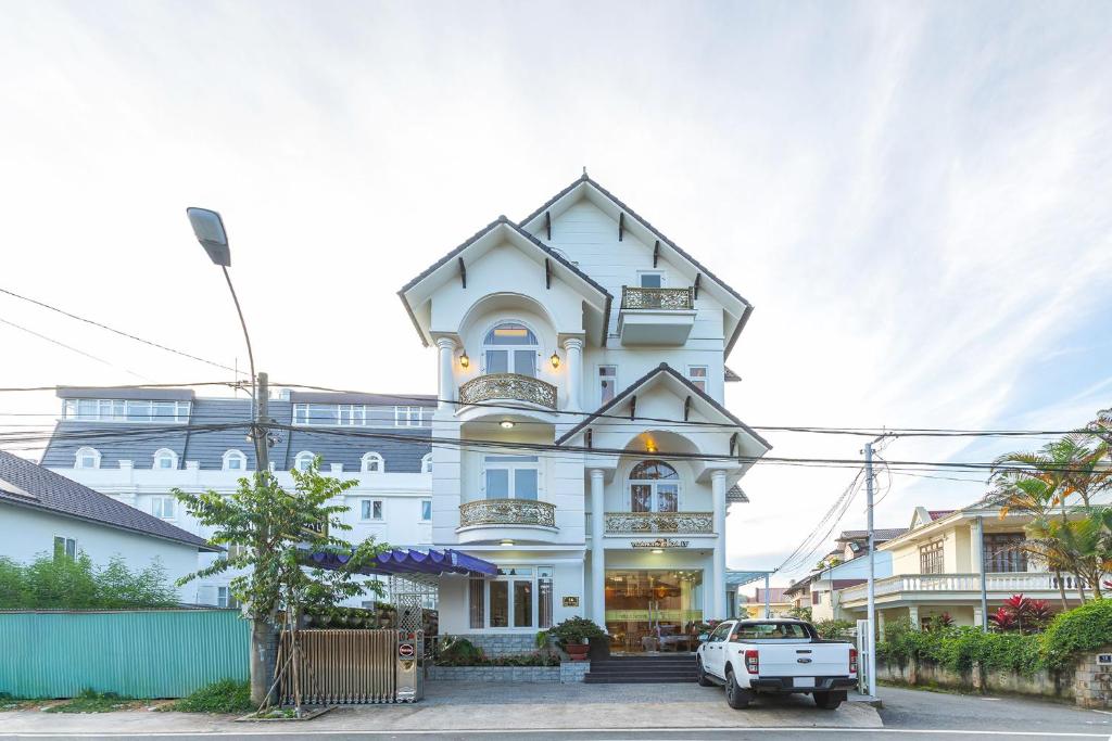 Villa Hoa Ly Hotel