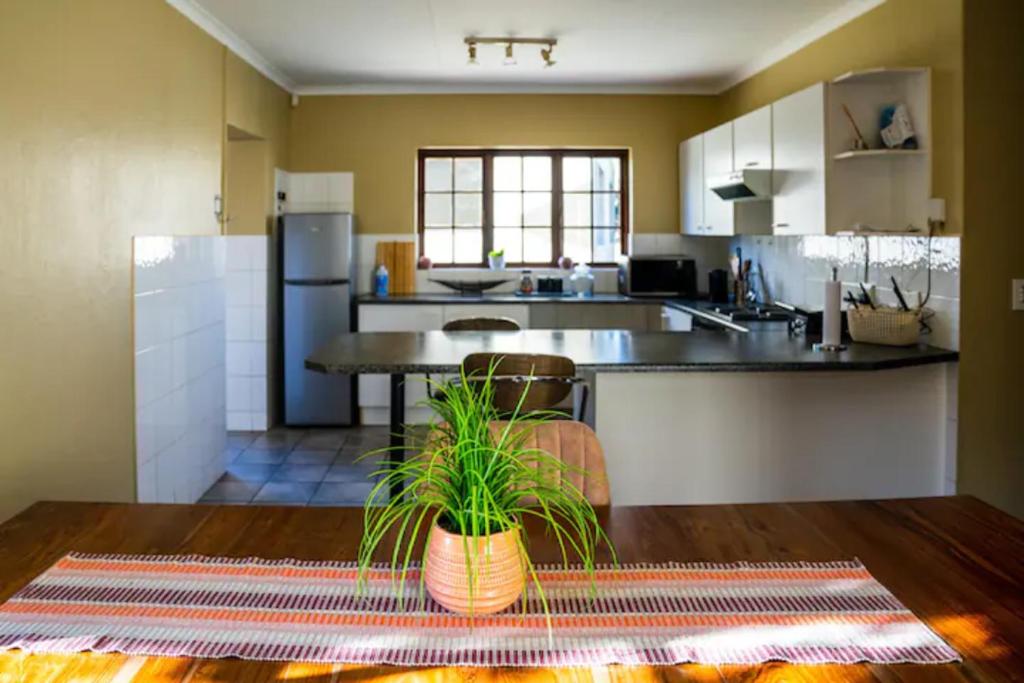 Phil's Country Loft- Power backup, Johannesburg