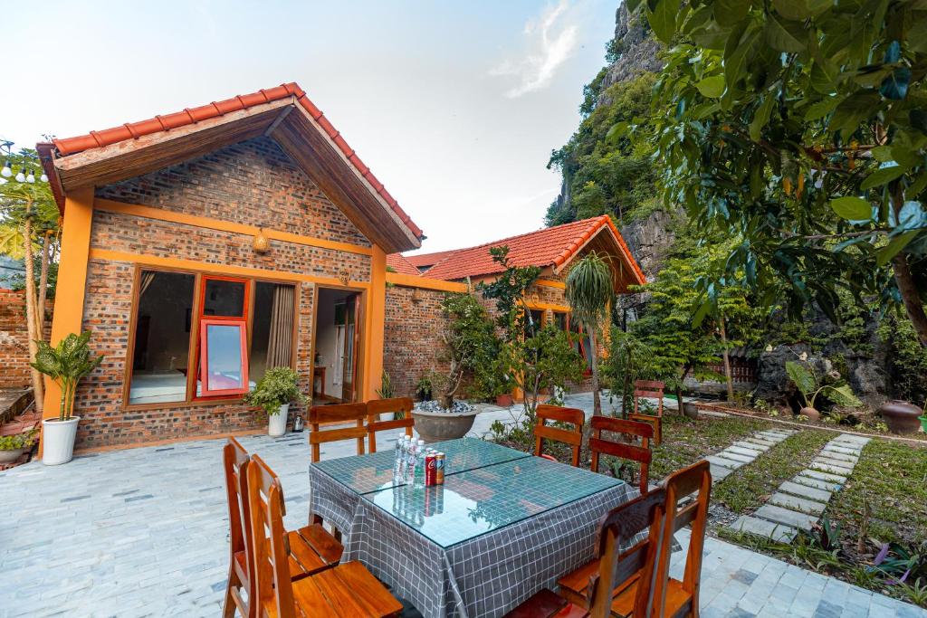 Tam Cốc Mountain Bungalow