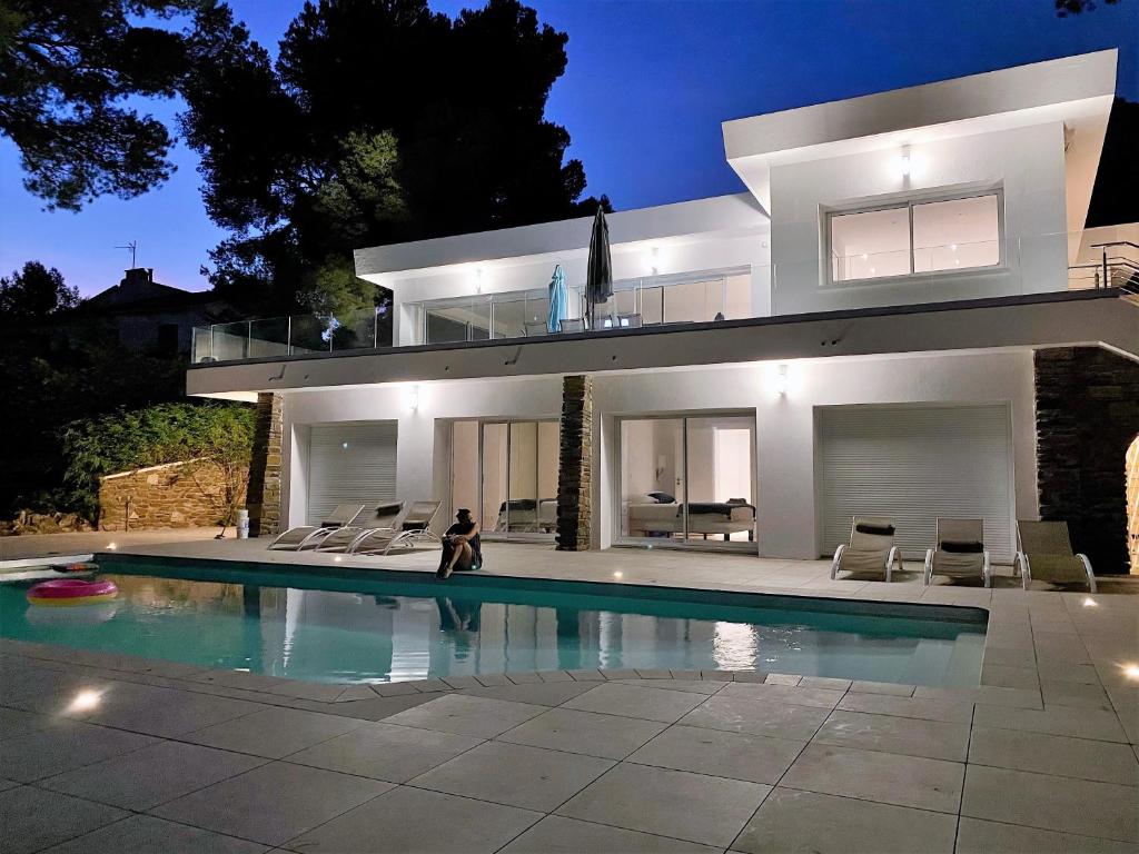 Villa 6 Chambres, Piscine, vue Mer, à Proximité de la Plage , Cavalaire-sur-mer - 5