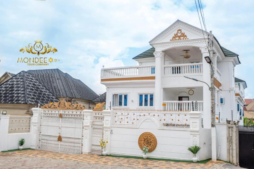 MONDEESTARS LUXURY HOME — Hotel in Ibadan